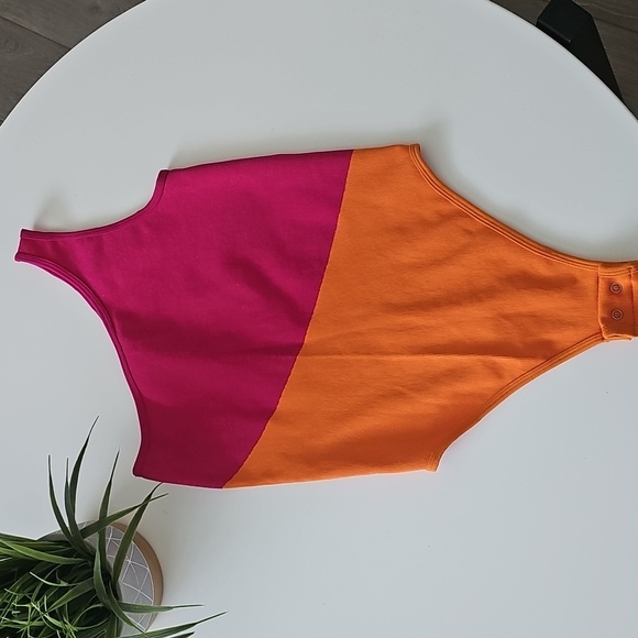 NWOT Aura One-Shoulder Pink and Orange Bodysuit - Picture 3 of 5